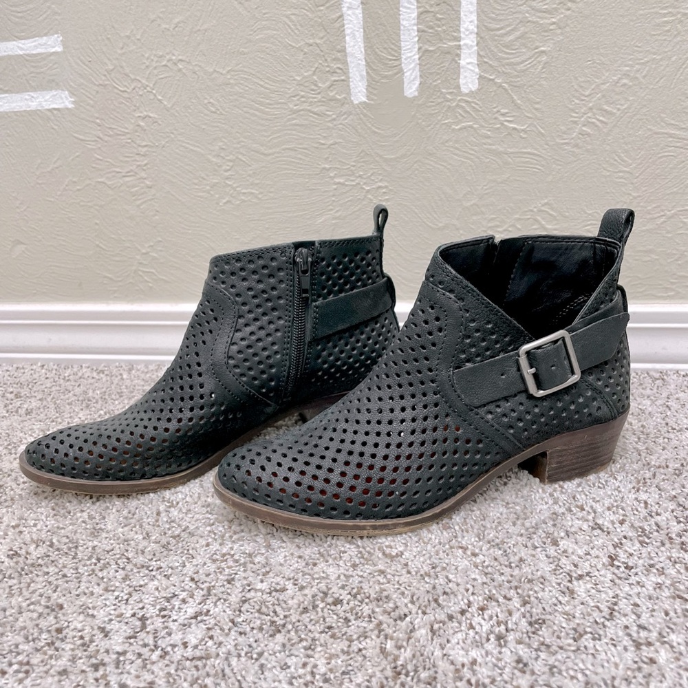 Lucky Brand black bootie